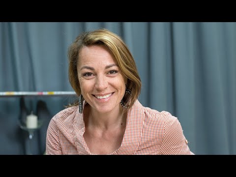 Актрисата Силвия Петкова Старомодна съм вярвам в любовта до края на живота 