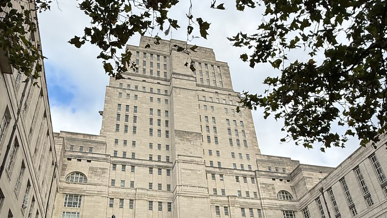 UCL ECON0002 First Year Challenge (FYC) by TUTW S1 