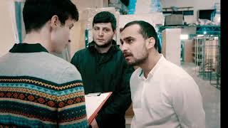 Sıfır bir fabrika komik sahne