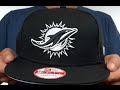 Dolphins 'TEAM-BASIC SNAPBACK' Black-White Hat by New Era