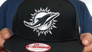 Dolphins 'TEAM-BASIC SNAPBACK' Black-White Hat by New Era