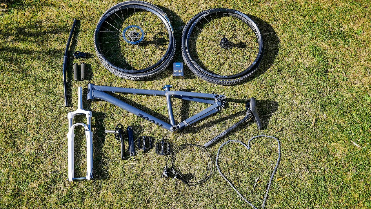 DREAM Dirt Jump BIKE build | ROSE The Bruce - YouTube