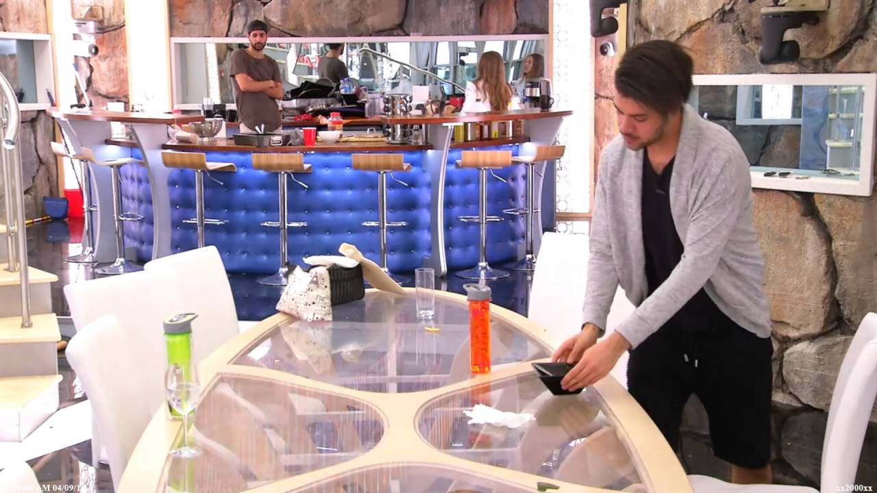 BB Canada 4 - Nikki: It's "debatable" of what's worse. Slop or sleeping with crazy pissed off Raul.