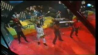 Video thumbnail of "Kool & the Gang feat Jt TAYLOR: Straight ahead (top of the pop 1984 )"
