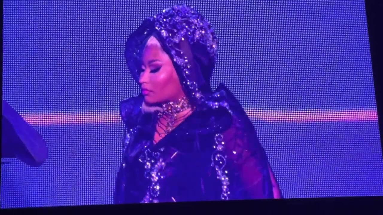 Nicki Minaj Live Performance Intro Do We Have A Problem Essence