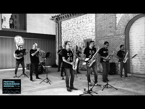 Enter Sandman-KLANDESTINOS BRASS