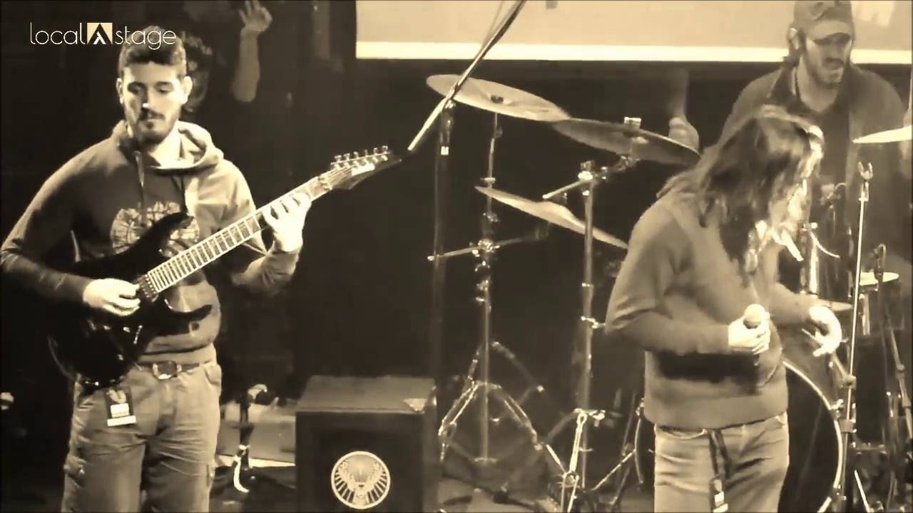 Verba volant  live at eightball club