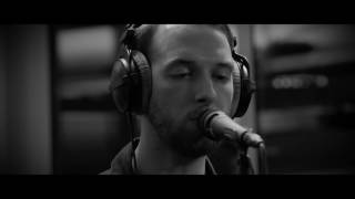 Video thumbnail of "Honne - 'Someone That Loves You' live @ Roodshow Late Night | NPO Radio 2"