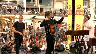 Смотреть клип Dean Lewis - In A Perfect World