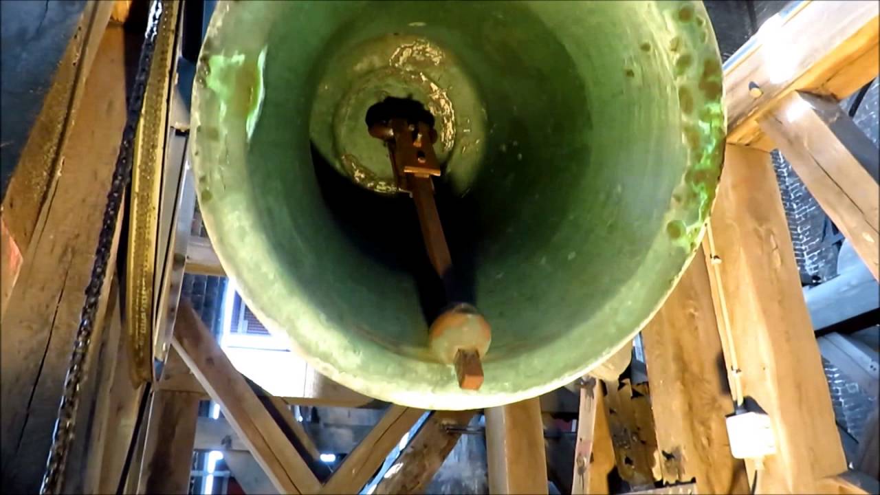 Eeklo, Sint, Vincentiuskerk, klokken (solo, volgelui, combinaties).