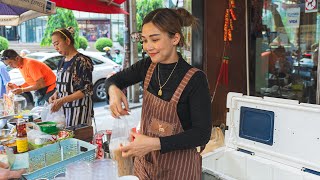 방콕에서 가장 유명한 길거리 커피 - 태국 길거리 음식 / Famous street Ploysai Milk Coffee in Bangkok - Thailand street food