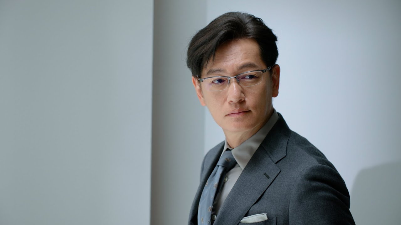 ラインアート シャルマン」井浦新さん、中条あやみさん着用 新