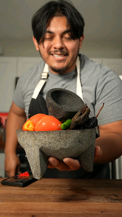 Salsa roja. spicy, nostolgic and will create fire inside that gullet you got! #salsa #salsaroja