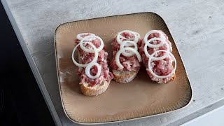 Download lagu Thuringer Mett -- Thuringian raw pork sandwiches