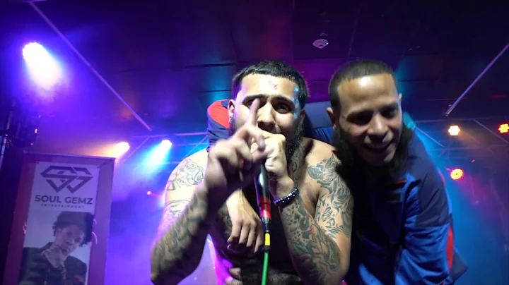 ILLA JAY- show set performance