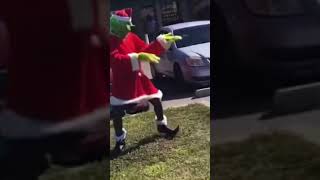 Grinch dancing to Davido Grinch dancing to Davido