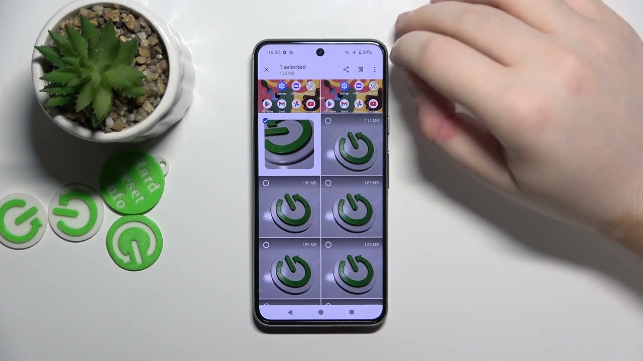 How to Move Files on GOOGLE Pixel 8?