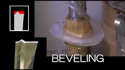 Dia E1000 Multi-Axis Lens Edger