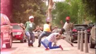 Eddy Tussa - Angolano Kikola (Video Oficial)