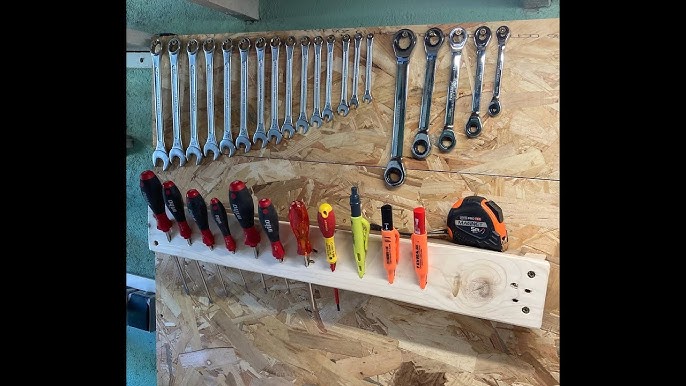 Porte outils mural dans l'atelier 