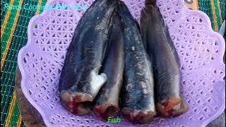 YaYa Cooking Fish With Lemon​ grass And Holy basil Under Tree - Skill Cooking