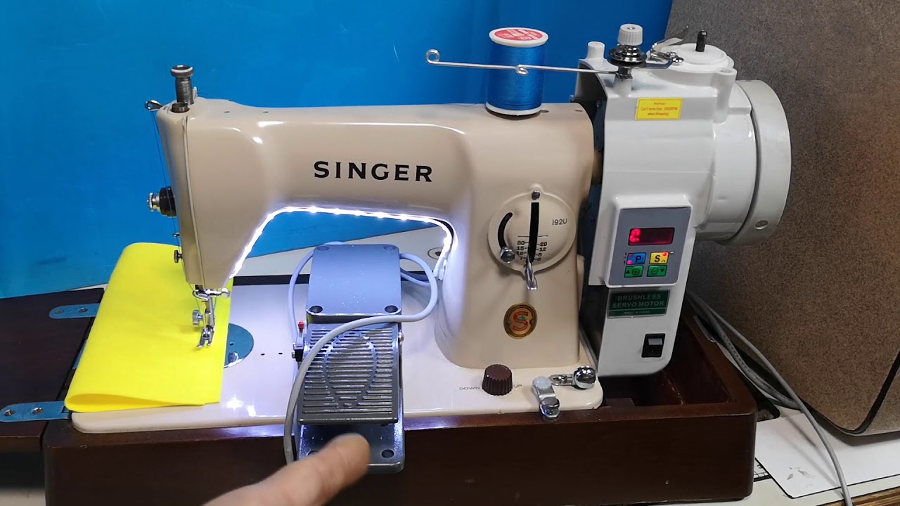 1000wダイレクトサーボモーター付き！SINGER 192U 専用ケースに