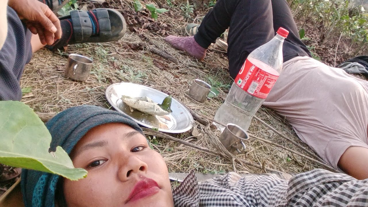 village life update 😜😂😴