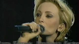 Eternellement Kaas : Patricia Kaas &quot; Chanson simple&quot; Live 98 à Moscou