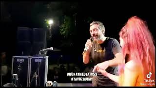 Sude Bulut Resul Dindarla Sahnede Şarkı Söylediler