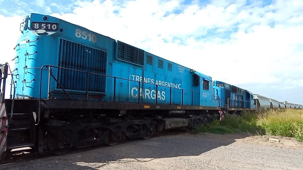 CRRC 9443 CON EL VACIO Y EL DUO DE ALCO 8502 8510 SALIENDO DE VENADO TUERTO 