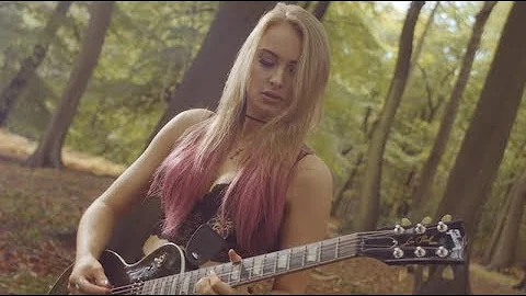 Sophie Lloyd - Delusions (Official Video)