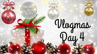 VLOGMAS DAY 4: Wrapping Gifts! // One Happy Widow