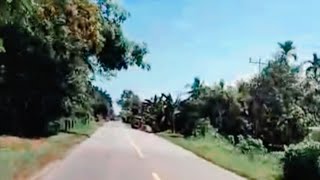 jalan jalan menuju kediaman  orang tua