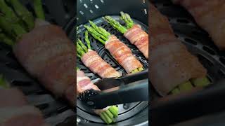 Airfryer bacon-wrapped asparagus