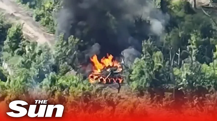 Russian soldiers forced to flee and abandon flaming tanks after Ukrainian attack - DayDayNews