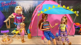 Barbie and Ken Camping Story with Barbie Sisters and Pets, Chelsea Invites Little Skunk to Her Tent