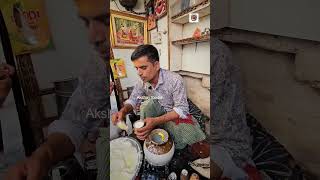 Flying Lassi of Mathura | Nathu Yadav | #lassi #mathurafood #NathuYadav #streetfoodindia