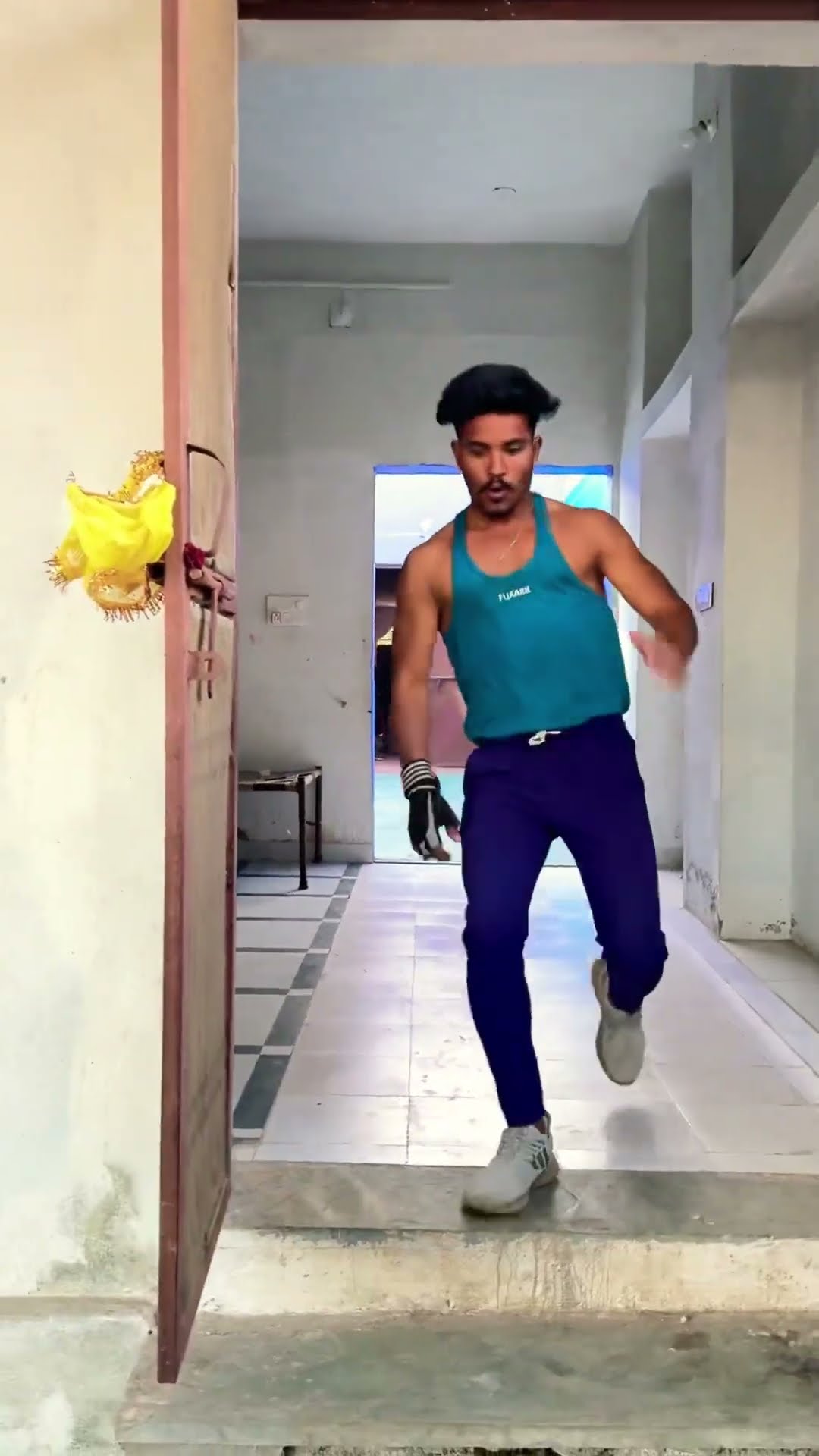 ek mukke mein spaidar-main bana diya. ??? #shortvideo #funnyvideo #comedy