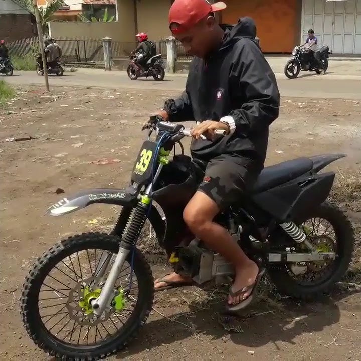 First test.. f1zr grasstrack magnet racing yz85/tanjungsawargajaya