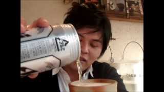 たった５秒で缶ビールが、生ビールクオリティーに変身！する陶器のビールグラスdeただただビールをおいしく飲んでいます＾＾.【TOGEIKOBO　KIKIプロデュース】