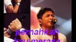Ungu Hampa Hatiku (lyric+slideshow)