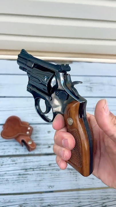 1974 Smith and Wesson model 15-3 snub nose revolver #s&w #snubnoserevolver #38spl
