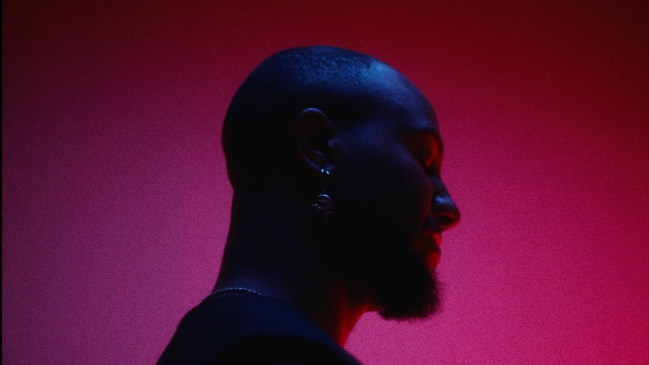 YouTubeでchromonicci - FIRE. (Official Video)を視聴 YouTubeでchromonicci - FIRE. (Official Video)を視聴