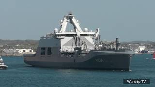 ROYAL NETHERLANDS NAVY COMBAT SUPPORT SHIP HNLMS DEN HELDER A834 ENTERS DEVONPORT NAVAL BASE 27.4.26