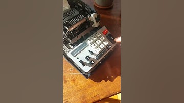 1960s Olivetti Summa Quanta 20 running without body | made in ltaly | electromechanical calculator