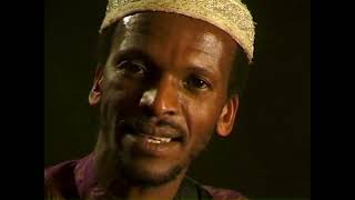 LOUIS MHLANGA TEACHES AFRICAN GUITAR| 1991| LESSON THREE