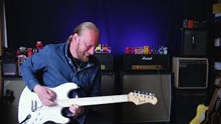 Jamming To Peter Gunn Theme On the Antiquity Strat (Members)
