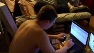 Clemintine Playing a Dubstep Drop Live. EDM TRAP BEAT.