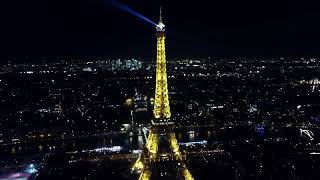 Эйфелева башня ночью. Париж, Франция.     Night Eiffel tower. Paris, France.