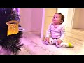 Sati sees a Christmas Tree for the First Time!